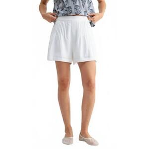 NEW FUN 2 FUN pintuck pleated shorts in ivory